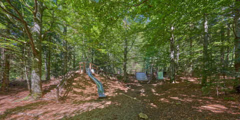 Gemeinde Spiegelau Landkreis Freyung-Grafenau Waldspielplatz (Dirschl Johann) Deutschland FRG